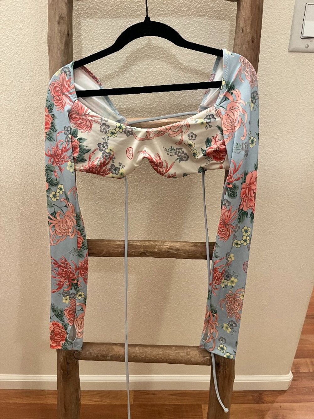 We Are HAH “Keep It Up” Floral Underwire Long Sleeve Bikini Crop-Top XS